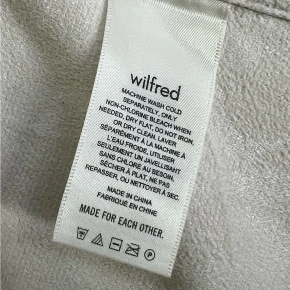 Like-new Aritzia WILFRED faux leather shirt/shacket in excellent condition - Picture 5 of 6